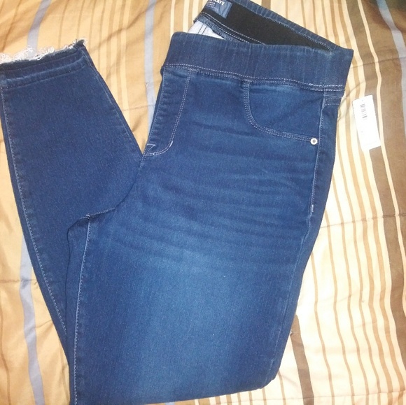 Old navy jeans - Picture 1 of 6